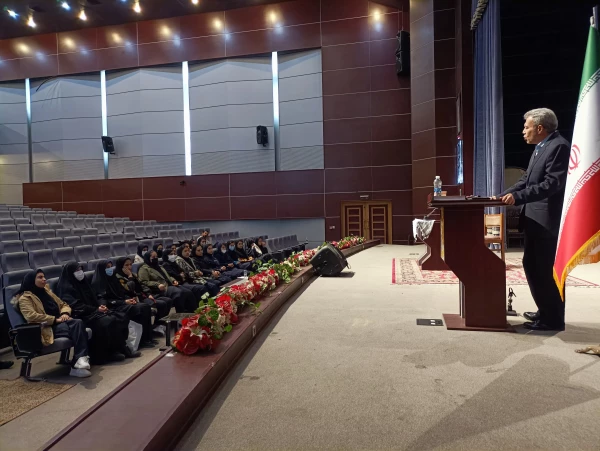 بازدید دانش آموزان استان از دانشگاه فرهنگیان 10