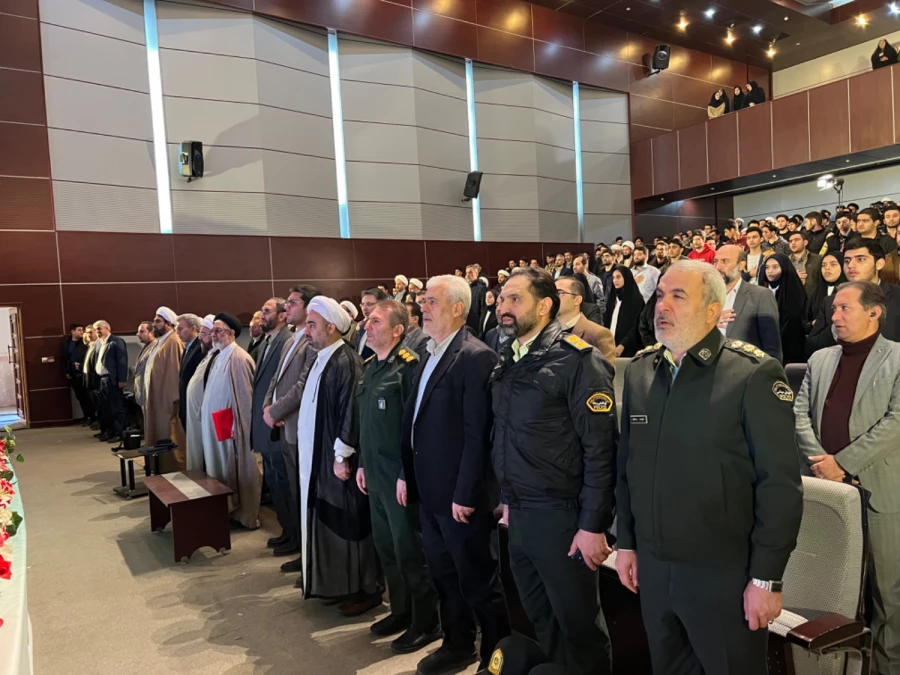 دانشگاه فرهنگیان مورد توجه نظام است 6