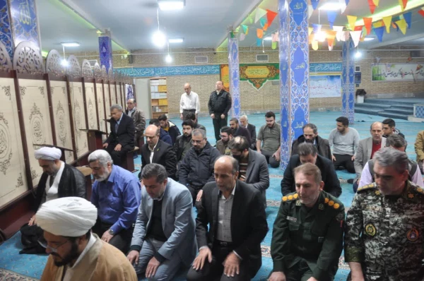 نشست هم اندیشی اساتید درس آشنایی با علوم و معارف دفاع مقدس دانشگاه های استان 3