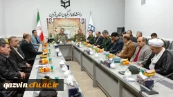 نشست هم اندیشی اساتید درس آشنایی با علوم و معارف دفاع مقدس دانشگاه های استان 7