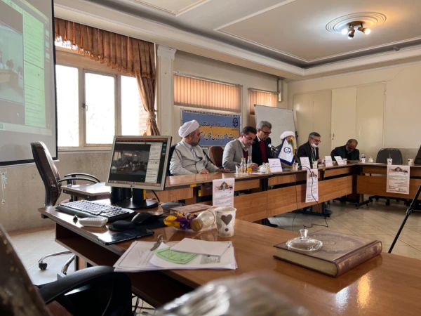 کرسی علمی ترویجی شاخصه های معلم تراز در اندیشه های مقام معظم رهبری 2