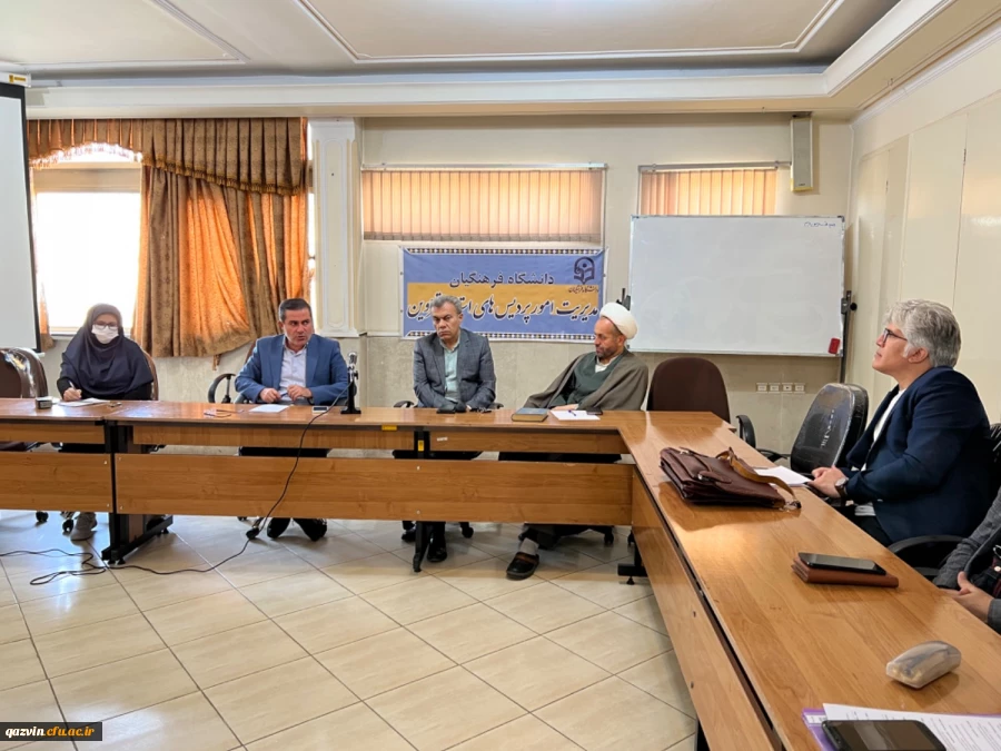 نشست صمیمی مدیر امور استانی و اعضای هیات علمی 2