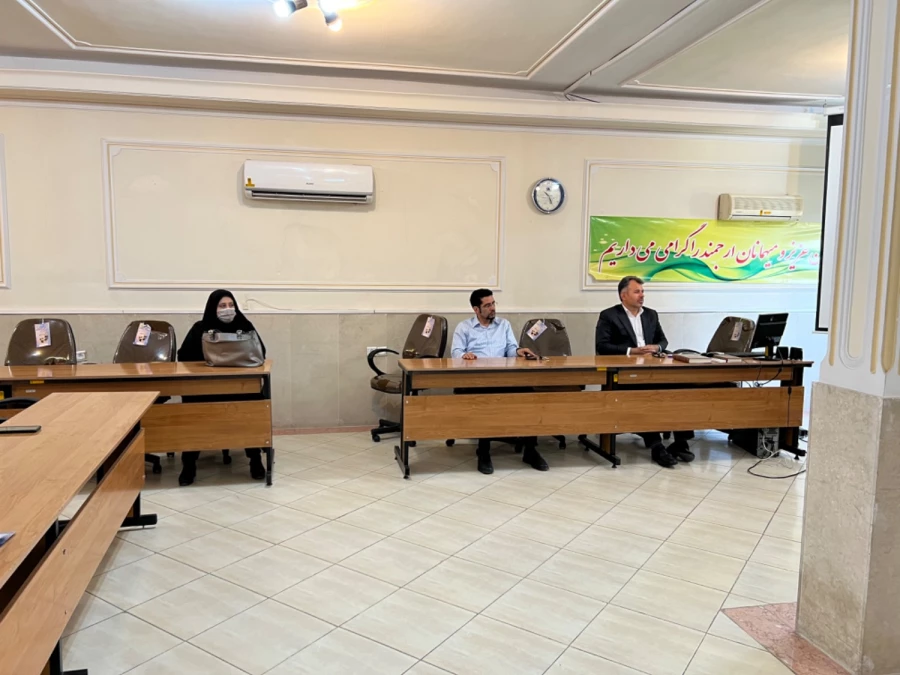 نشست صمیمی مدیر امور استانی و اعضای هیات علمی 4