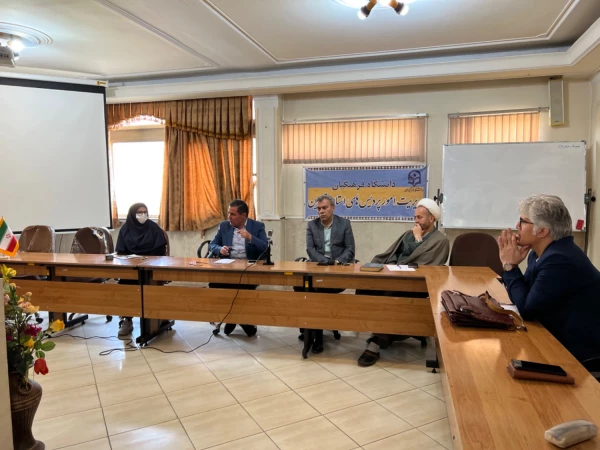 نشست صمیمی مدیر امور استانی و اعضای هیات علمی 5