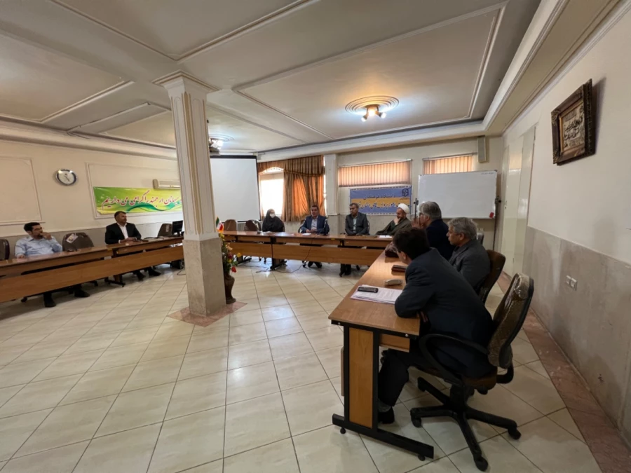 نشست صمیمی مدیر امور استانی و اعضای هیات علمی 7