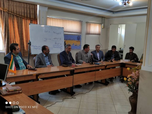 برگزاری جلسه هم اندیشی دانشجو معلمان با مدیران آموزش و پرورش ناحیه آبیک 3