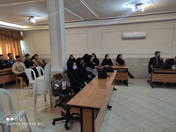 برگزاری جلسه هم اندیشی دانشجو معلمان با مدیران آموزش و پرورش ناحیه آبیک 6