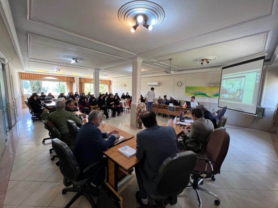 کرسی نقد و نظریه پردازی با عنوان شاخصه های معلم تراز در تمدن نوین اسلامی 6