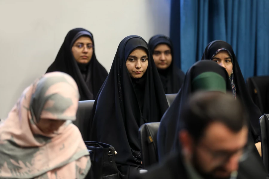 معلمان تمدن سازان نظام اسلامی هستند 3