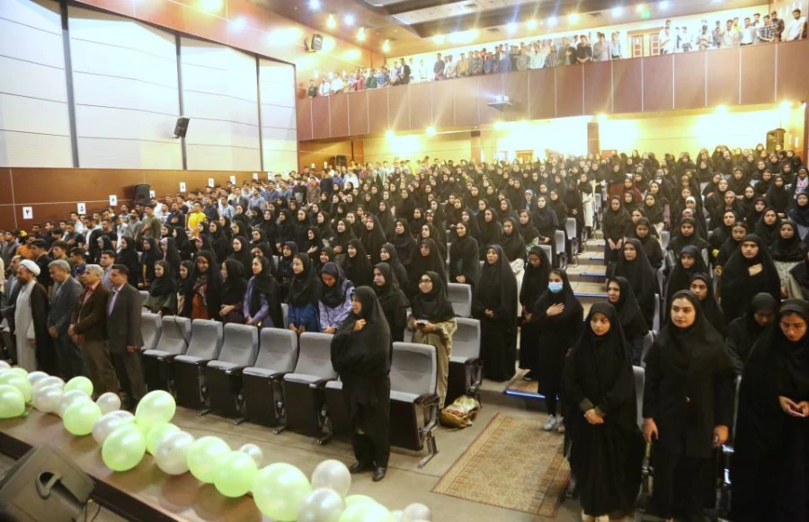 برگزاری آیین نکوداشت مقام معلمان در حوزه های دانشجویان، استادان و مجریان طرح کارورزی 6