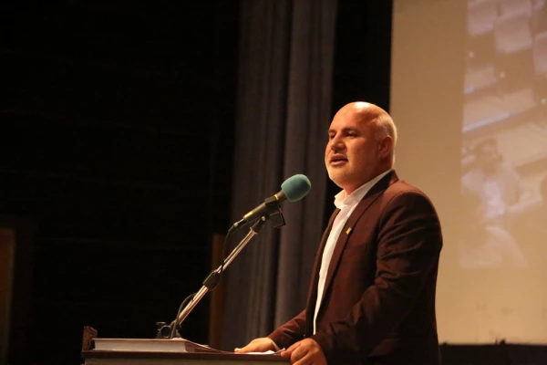 
دانشجومعلمان جهادی به دور از نگاه خبرنگاران تاریخ سازی می کنند
 3