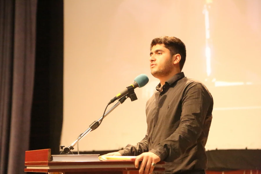 
دانشجومعلمان جهادی به دور از نگاه خبرنگاران تاریخ سازی می کنند
 5