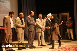 
دانشجومعلمان جهادی به دور از نگاه خبرنگاران تاریخ سازی می کنند
 12