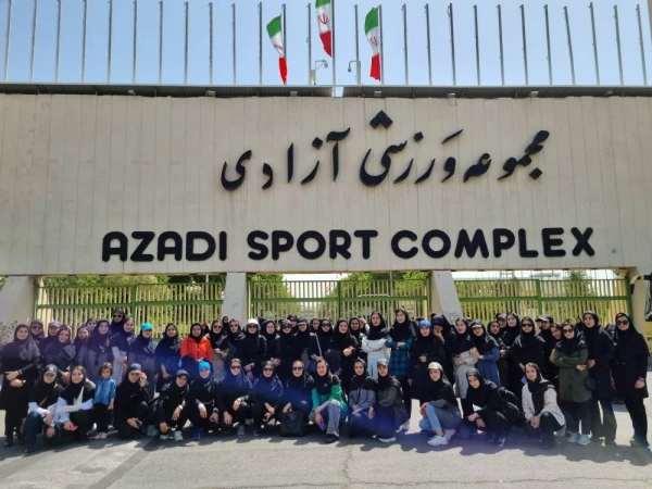 بازدید دانشجو معلمان از ورزشگاه آزادی 5
