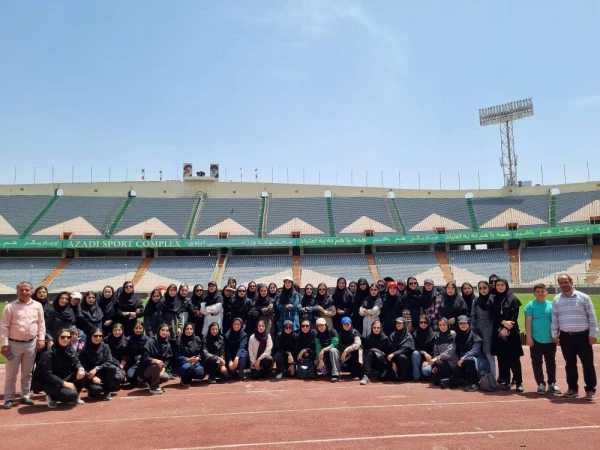 بازدید دانشجو معلمان از ورزشگاه آزادی 6