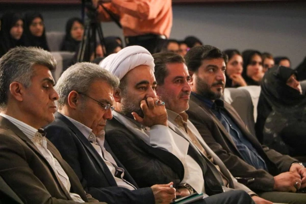 تشییع شهید خوشنام در دانشگاه فرهنگیان قزوین 12