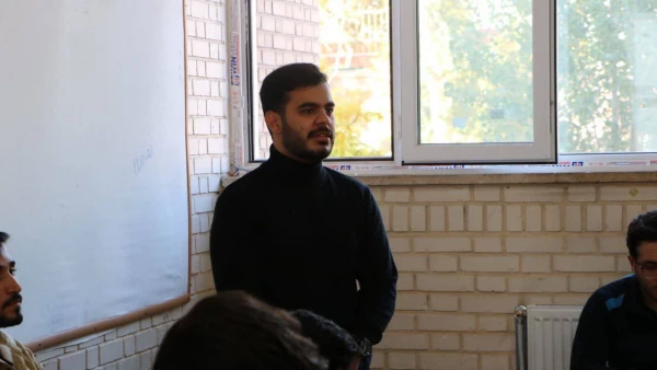 تاکید مقام معظم رهبری بر جذب معلمین از راه دانشگاه فرهنگیان است. 8