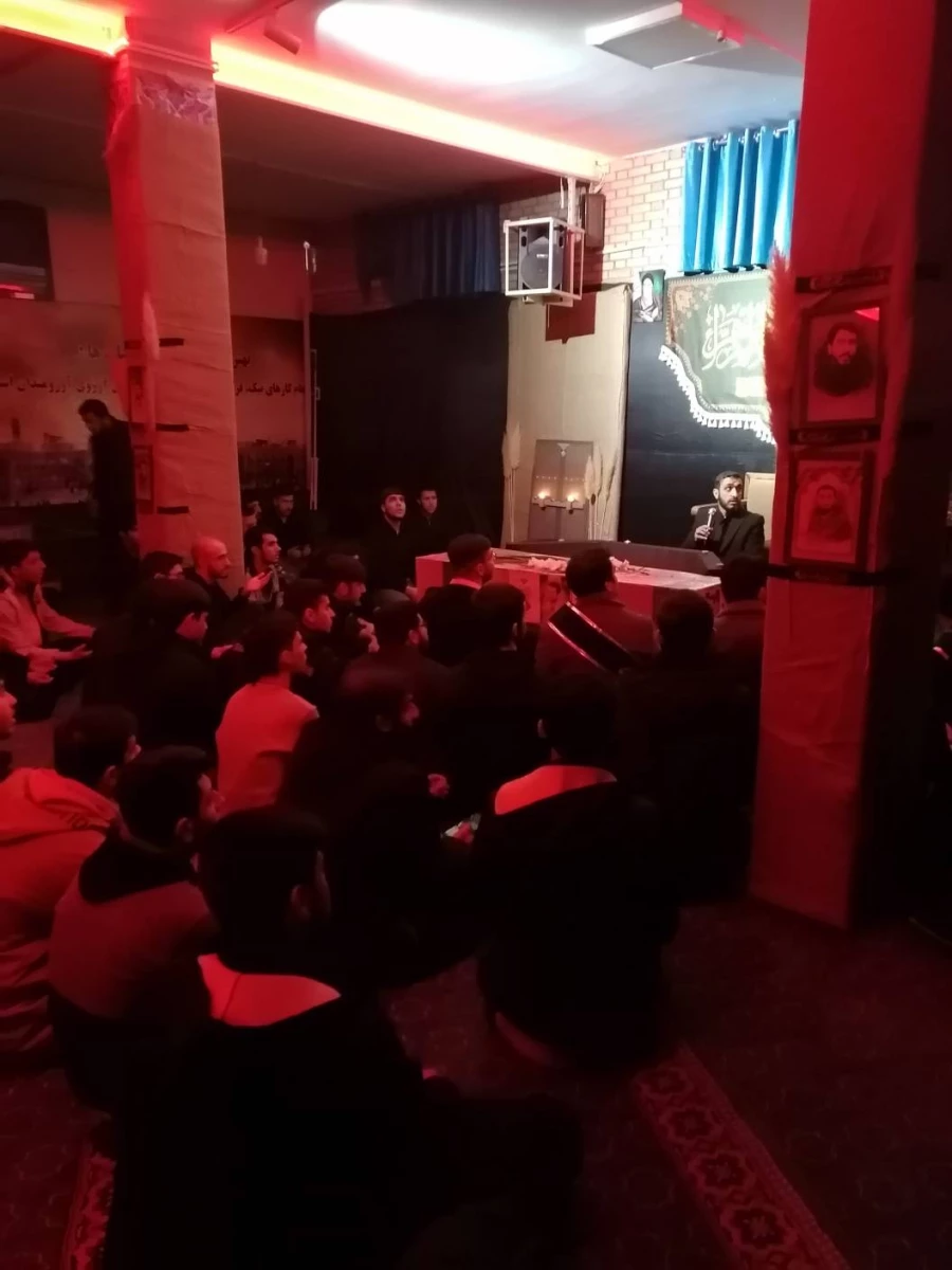 آیین تشییع پیکر مطهر شهید مدافع حرم الیاس چگینی 3