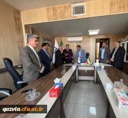 مراسم تجلیل از همکار بازنشسته محمد حسین آقاعلیخانی 7