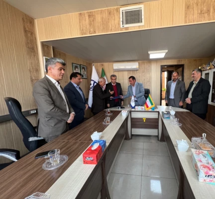 مراسم تجلیل از همکار بازنشسته محمد حسین آقاعلیخانی 7