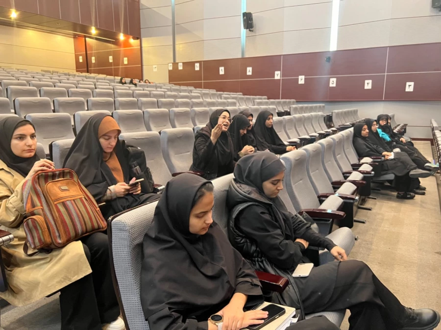 تریبون آزاد مطالبات دانشجویی پردیس خواهران 3