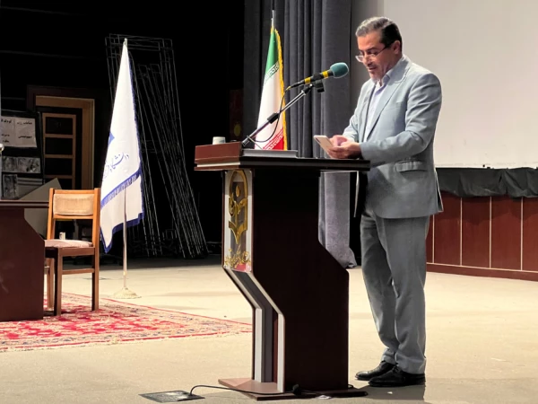 تریبون آزاد مطالبات دانشجویی پردیس خواهران 5