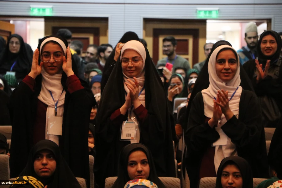 آیین اختتامیه جشنواره سرود و هنرهای نمایشی دانشجومعلمان 34