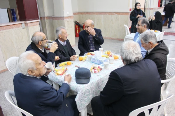 گردهمایی پیشکسوتان عرصه تعلیم و تربیت استان قزوین به مناسبت گرامیداشت دهه فجر 6