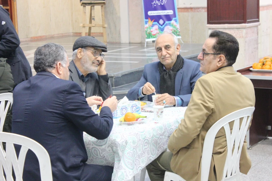 گردهمایی پیشکسوتان عرصه تعلیم و تربیت استان قزوین به مناسبت گرامیداشت دهه فجر 7