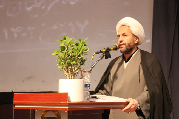 گردهمایی پیشکسوتان عرصه تعلیم و تربیت استان قزوین به مناسبت گرامیداشت دهه فجر 8