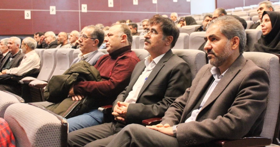 گردهمایی پیشکسوتان عرصه تعلیم و تربیت استان قزوین به مناسبت گرامیداشت دهه فجر 15