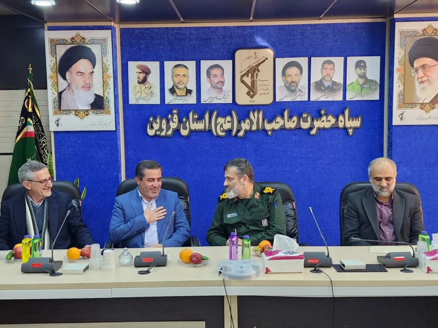 دیدار هیات رئیسه دانشگاه فرهنگیان استان قزوین با فرمانده سپاه صاحب الامر (عج) استان به مناسبت گرامیداشت روز پاسدار 3