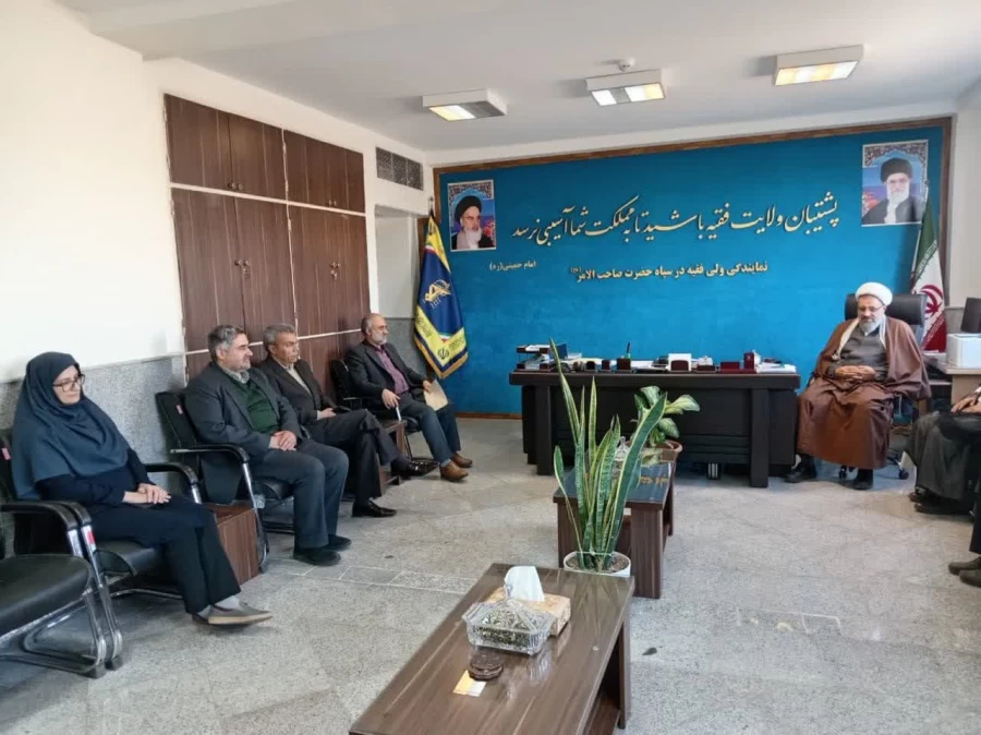 دیدار هیات رئیسه دانشگاه فرهنگیان استان قزوین با فرمانده سپاه صاحب الامر (عج) استان به مناسبت گرامیداشت روز پاسدار 13