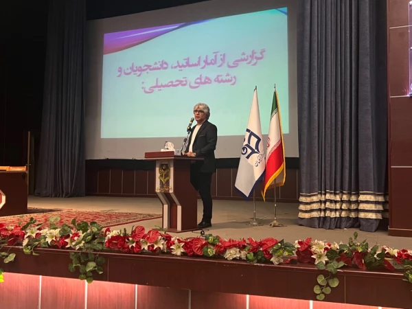 برگزاری نشست آموزشی معاونت آموزشی با استادان دانشگاه فرهنگیان قزوین 6