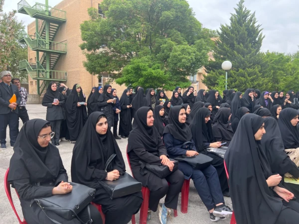 تریبون آزاد پردیس خواهران استان قزوین با محوریت حل مسائل آموزشی 2