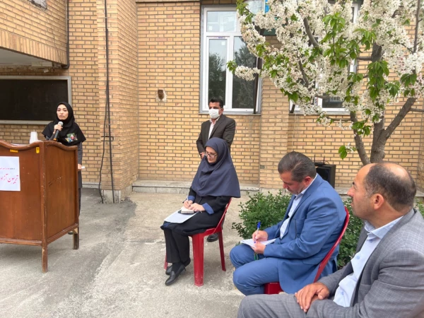 تریبون آزاد پردیس خواهران استان قزوین با محوریت حل مسائل آموزشی 10