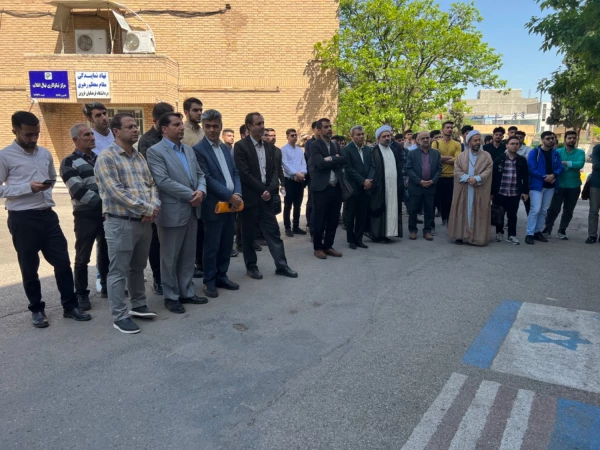 تجمع دانشجومعلمان دانشگاه فرهنگیان قزوین در حمایت از خیزش دانشجویان در آمریکا 3