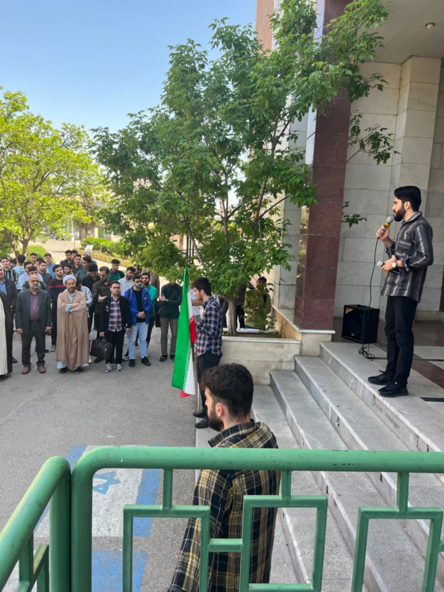 تجمع دانشجومعلمان دانشگاه فرهنگیان قزوین در حمایت از خیزش دانشجویان در آمریکا 5