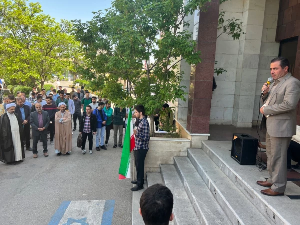 تجمع دانشجومعلمان دانشگاه فرهنگیان قزوین در حمایت از خیزش دانشجویان در آمریکا 6