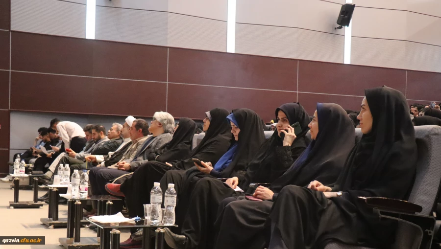 آیین گرامیداشت دهه سرآمدی آموزش و مقام معلم دانشگاه فرهنگیان قزوین 5