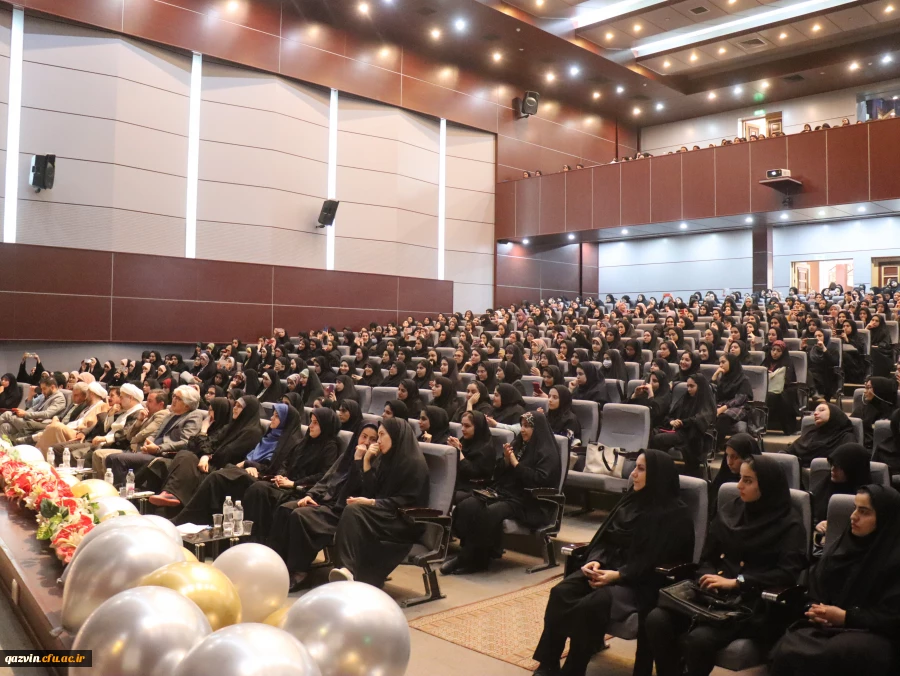 آیین گرامیداشت دهه سرآمدی آموزش و مقام معلم دانشگاه فرهنگیان قزوین 9