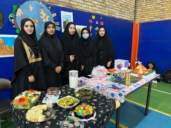 نمایشگاه آشنایی با آداب و رسوم محلی در استان قزوین  2