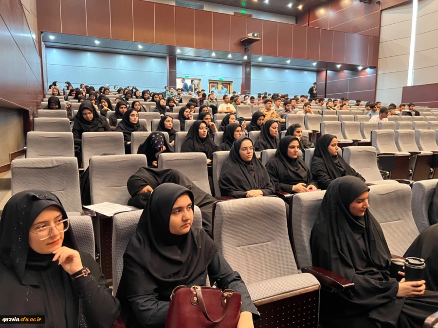 همایش ملی کارآفرینی و تولیدمحتوای الکترونیکی دانشگاه فرهنگیان قزوین 17