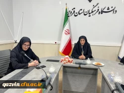 نشست صمیمی مشاور امور بانوان استانداری با دانشجومعلمان پردیس خواهران استان قزوین 4