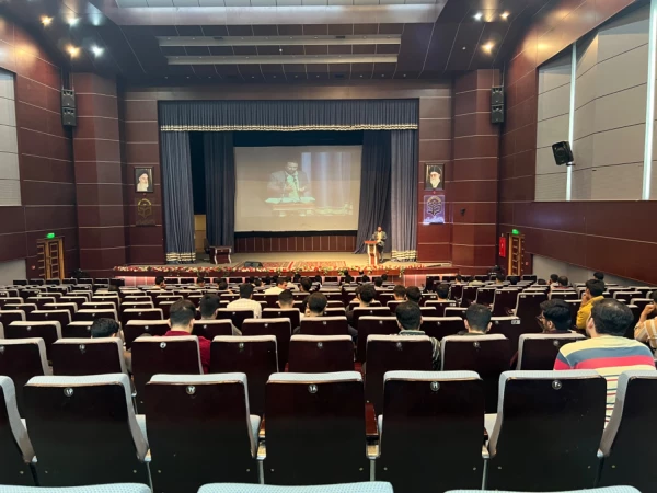 نشست توجیهی هیات تخلفات و امور اداری ویژه دانشجومعلمان دانشگاه فرهنگیان استان قزوین 6