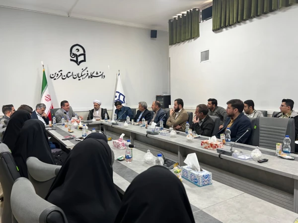 معارفه و تکریم مسئولین جدید و پیشین بسیج دانشجویی پردیس شهید رجایی قزوین 2