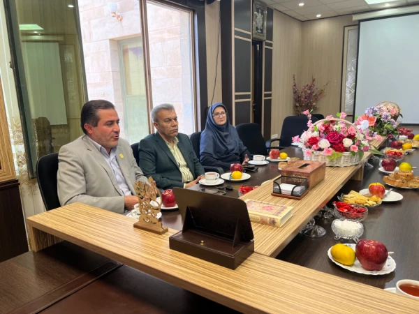 هیئت رییسه دانشگاه فرهنگیان قزوین با فرمانده نیروی انتظامی دیدار کرد 4