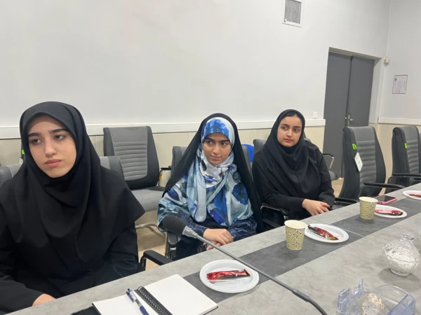 نشست هم اندیشی دانشجومعلمان نخبه استان قزوین برگزار شد 2