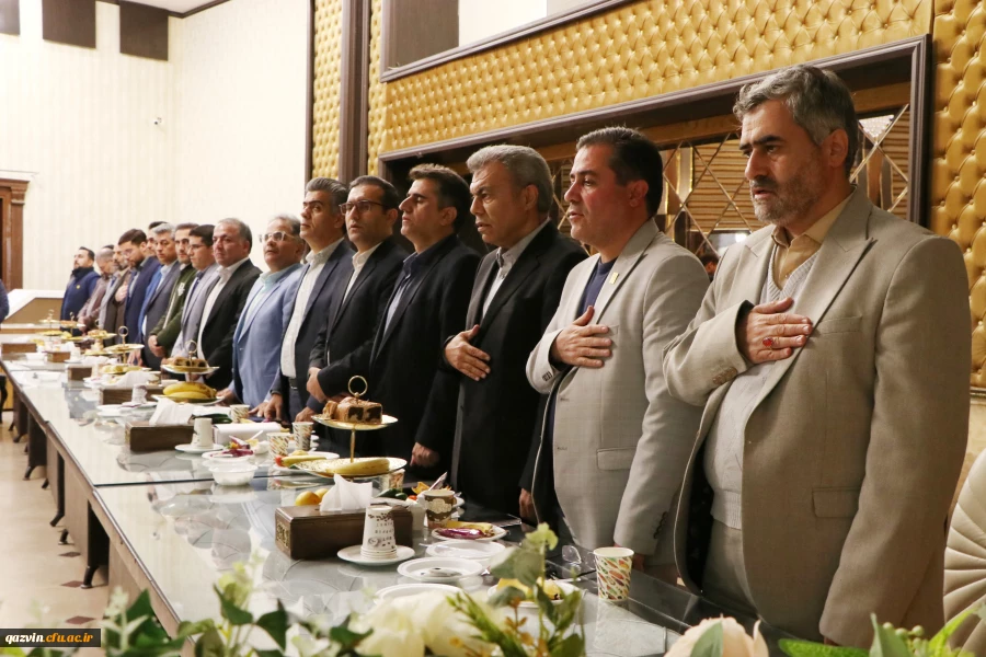 جلسه شورای اداری دانشگاه با حضور ریاست دانشگاه، هیات رئیسه و اعضای غیر هیئت علمی برگزار شد 4