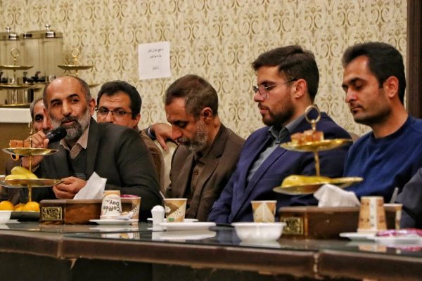 جلسه شورای اداری دانشگاه با حضور ریاست دانشگاه، هیات رئیسه و اعضای غیر هیئت علمی برگزار شد 12